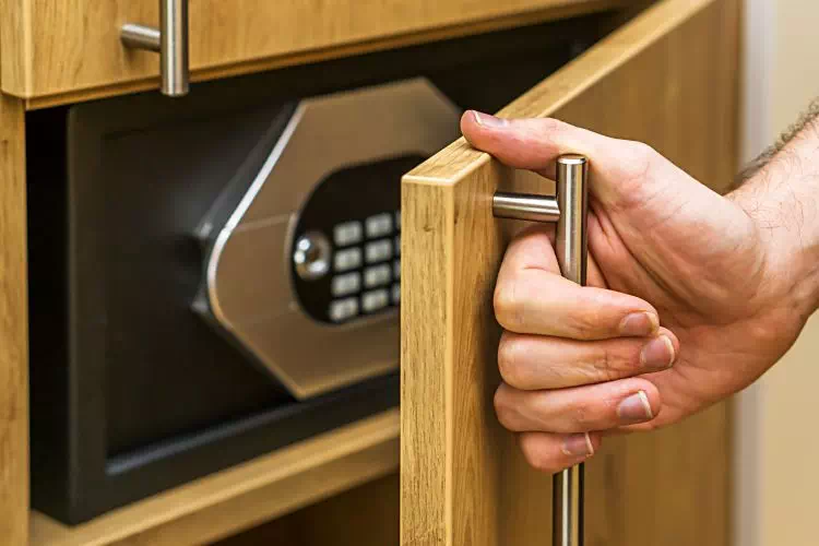 Coffre-fort dissimulé