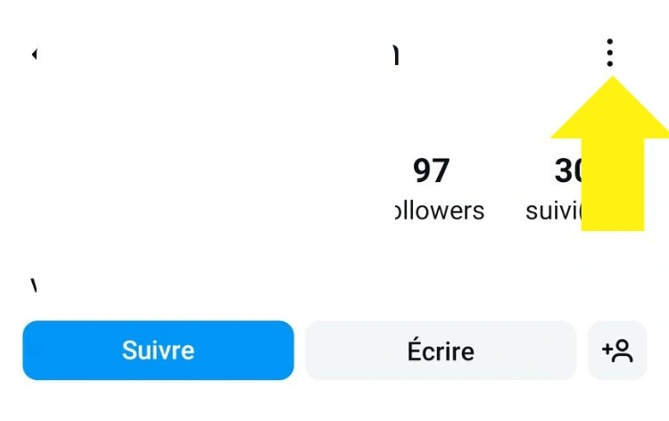 Compte Instagram à signaler, sélection trois points en haut à droite