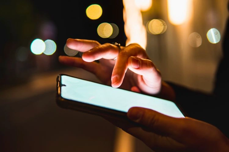 Personne sur son téléphone