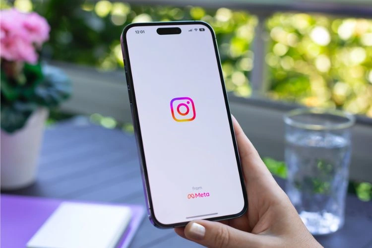 Personne sur Instagram