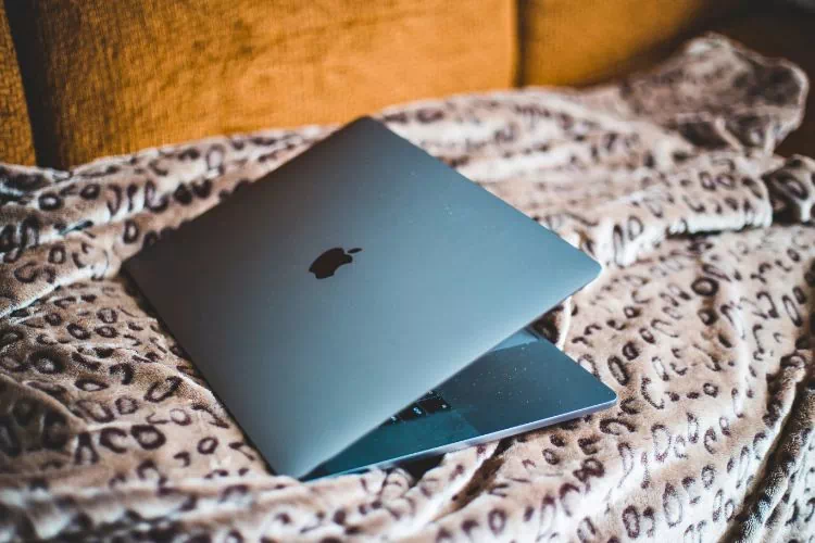 MacBook