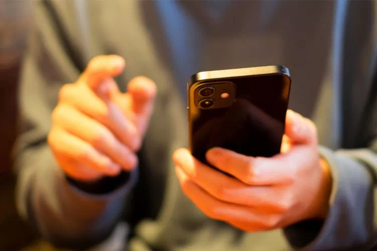 Personne sur son phone
