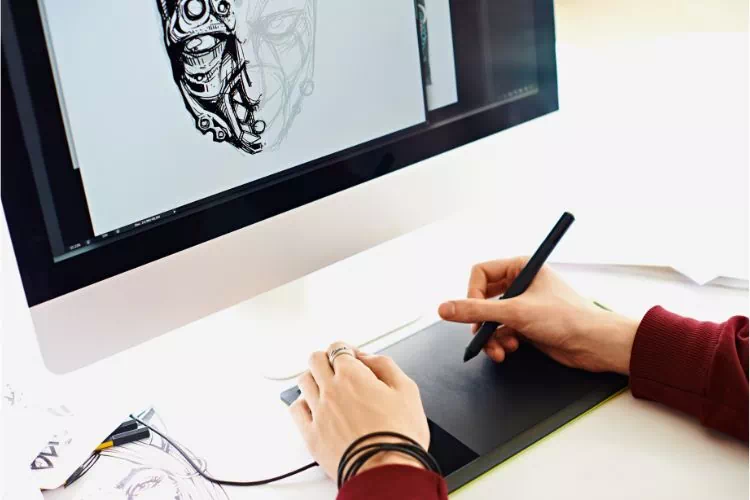 Personne en train de créer une bande dessinée